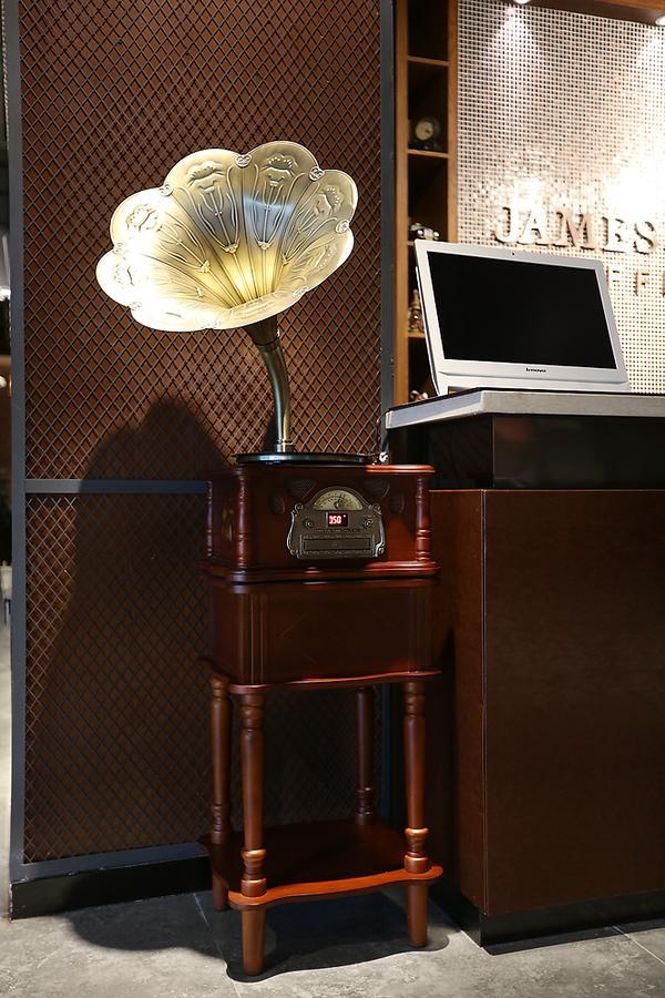 James Joyce Coffetel Hotel Guangzhou Baiyun Street North Branch Dış mekan fotoğraf